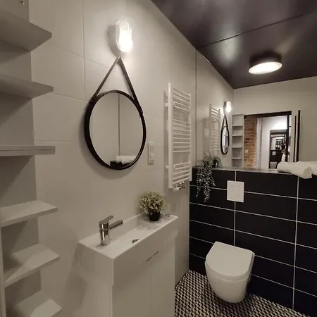 Red In The Old Town 公寓 *